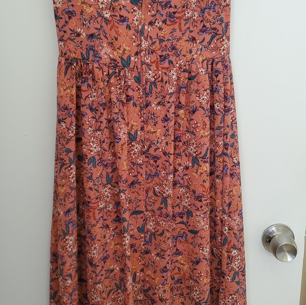 Dress - Picture 5 of 5